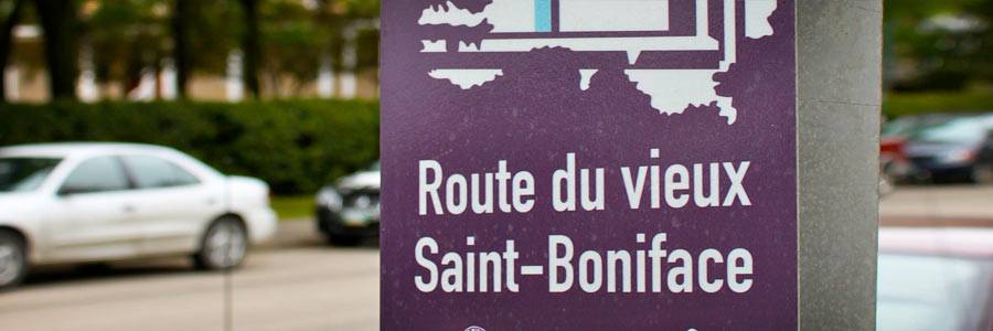 A french street sign in St. Boniface in Winnipeg, Manitoba